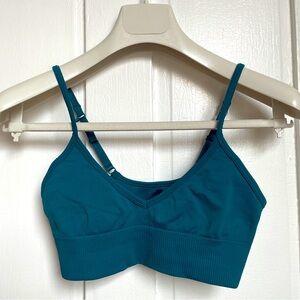 Lululemon Seafoam Green Sports Bralette SZ 4